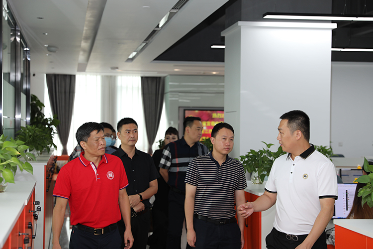 乐鱼·体育-乐鱼（中国）一站式服务官方网站
人力集团