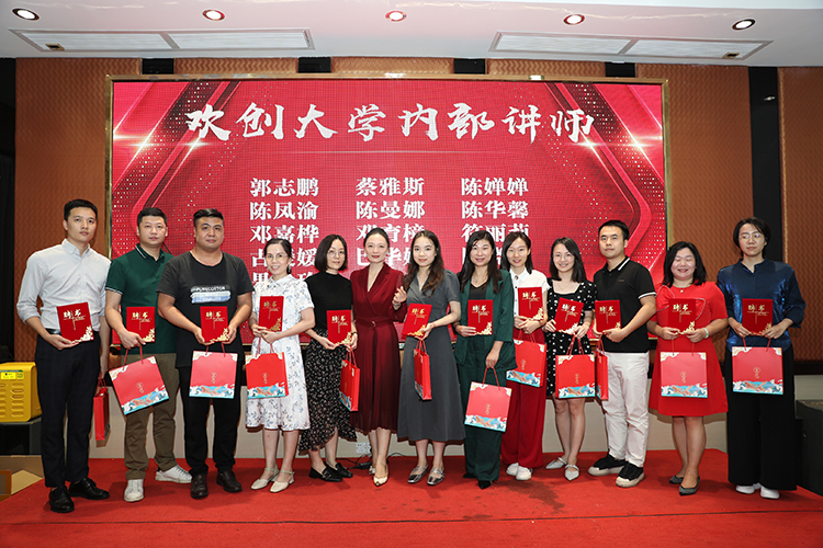 乐鱼·体育-乐鱼（中国）一站式服务官方网站
大学
